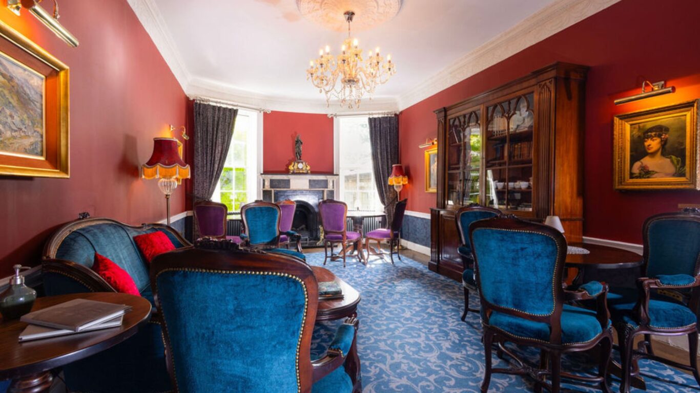 Stauntons on the Green – Website imagery (2)